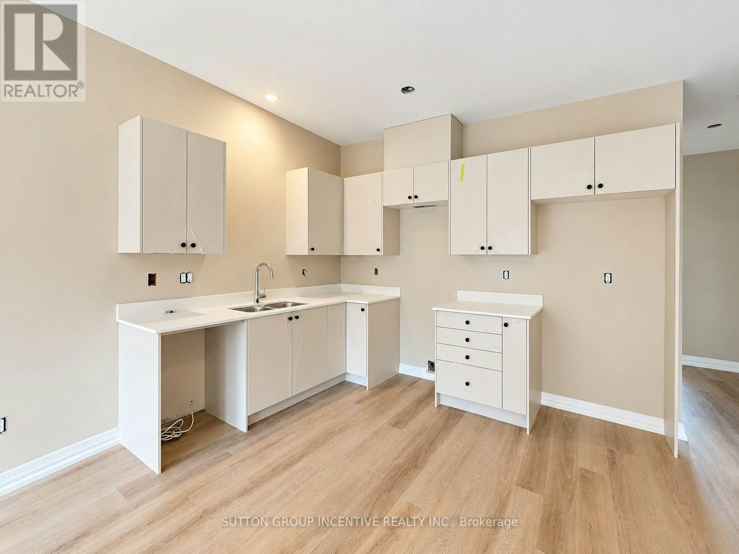 7-1 Riverdale Drive, Wasaga Beach, ON, L9Z 1E9 - 6