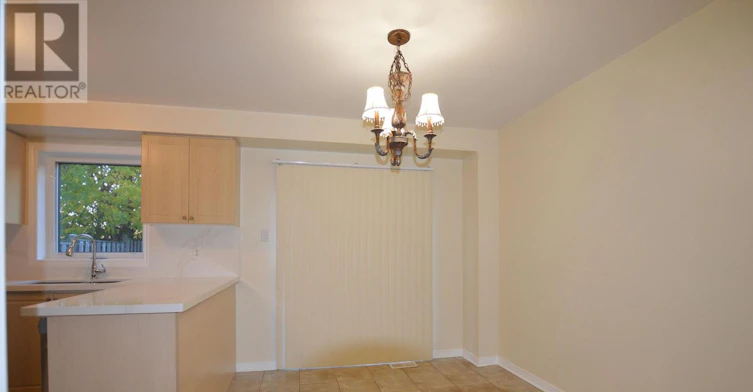 5709 Volpe Avenue, Mississauga, ON, L5V 3A5 - 6