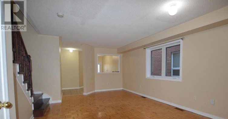 5709 Volpe Avenue, Mississauga, ON, L5V 3A5 - 9