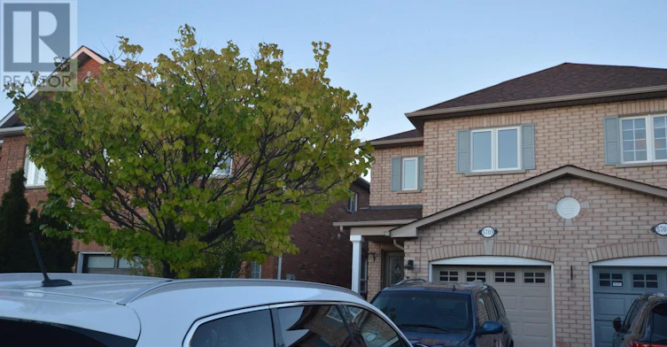 5709 Volpe Avenue, Mississauga, ON, L5V 3A5 - 2