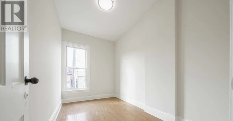 138 Victoria Avenue N, Hamilton, ON, L8L 5E8 - 5