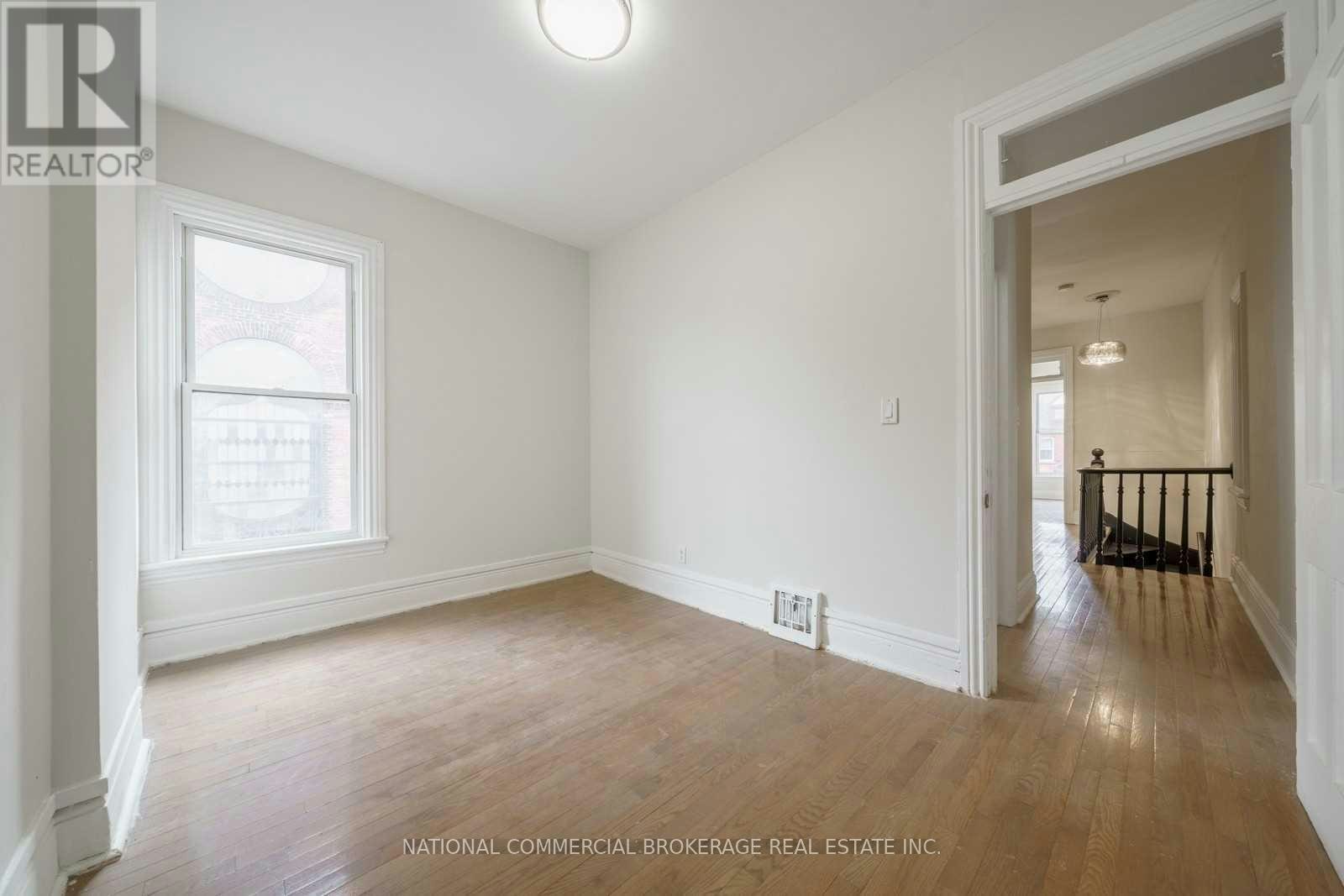 138 Victoria Avenue N, Hamilton, ON, L8L 5E8 - 8