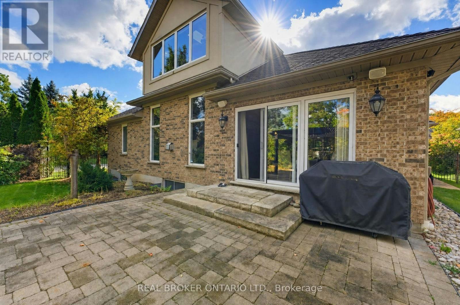 70 Deer Ridge Crescent, Kitchener, ON, N2P 2L2 - 36
