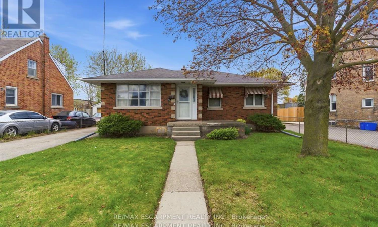 113 Park Street NORTH