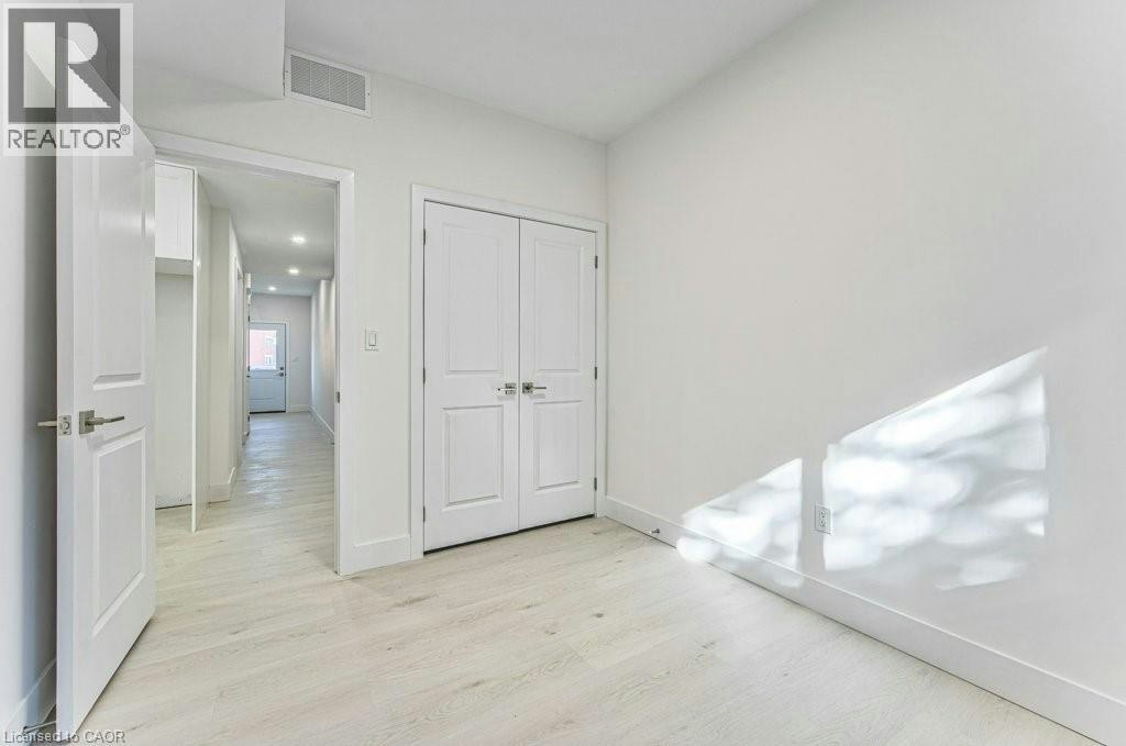 1-64 Gage Avenue, Kitchener, ON, N2G 2E2 - 11