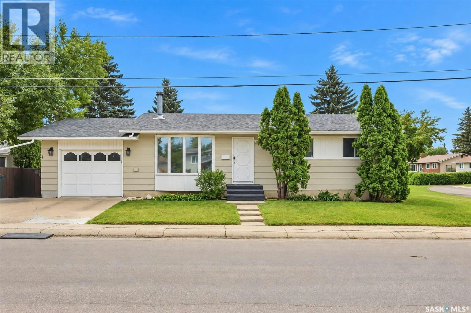 1535 Laura Avenue, Saskatoon, SK, S7N 2R8