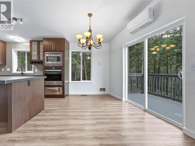 10824 Westshore Road - 5