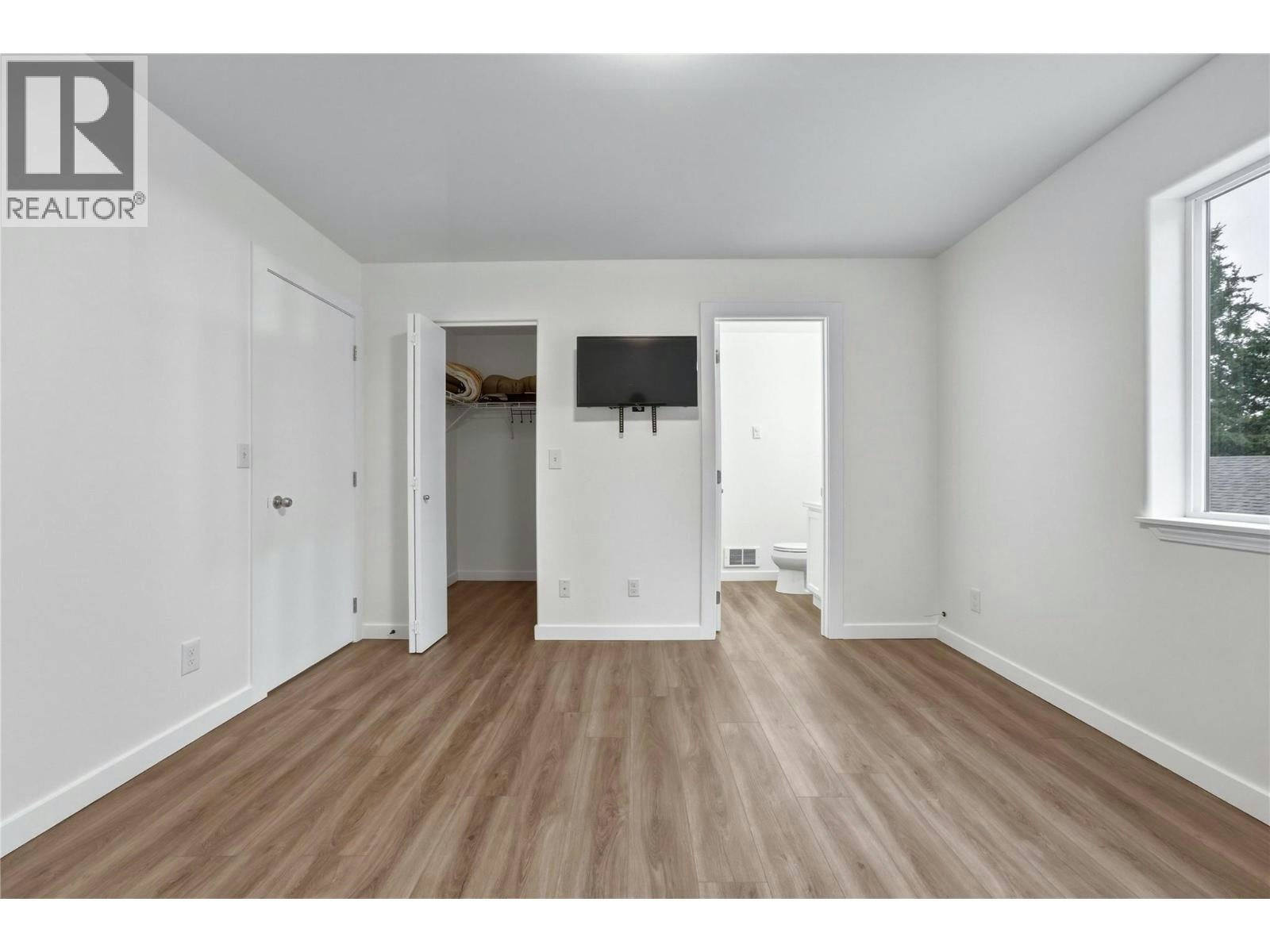 10824 Westshore Road, West Kelowna, BC, V1H 2C3 - 16