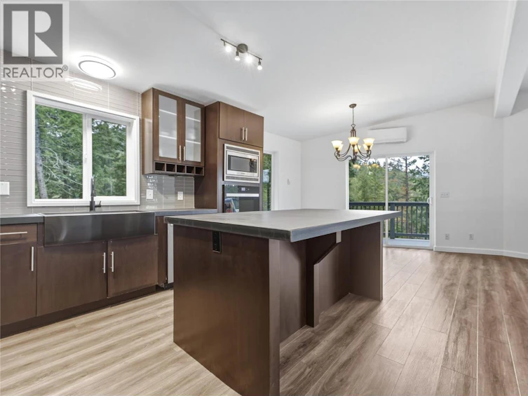 10824 Westshore Road, West Kelowna, BC, V1H 2C3 - 8