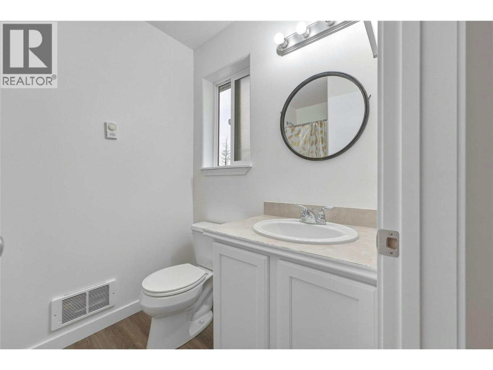 10824 Westshore Road, West Kelowna, BC, V1H 2C3 - 18