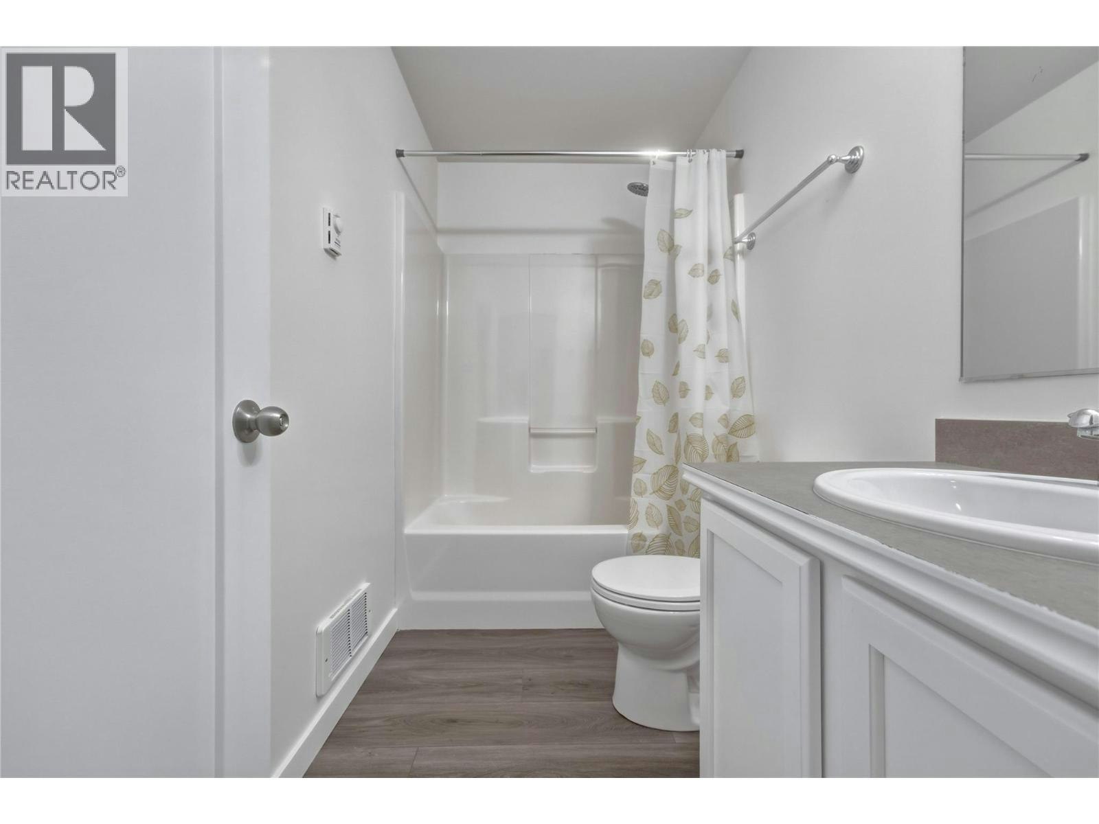 10824 Westshore Road, West Kelowna, BC, V1H 2C3 - 22