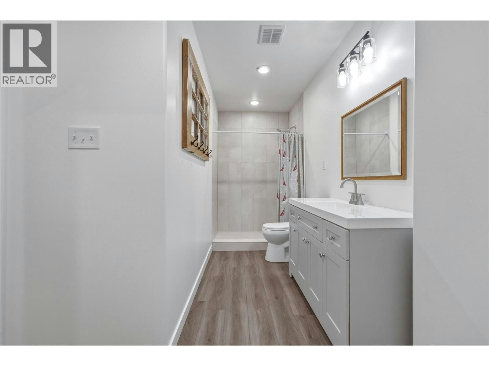 10824 Westshore Road, West Kelowna, BC, V1H 2C3 - 30