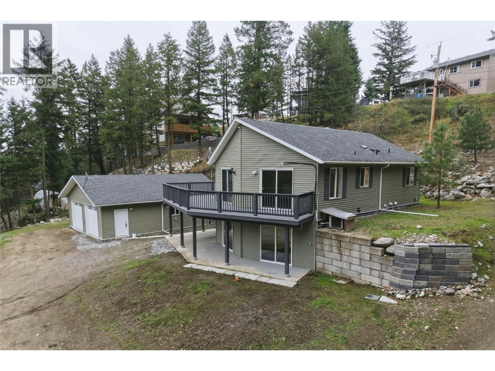 10824 Westshore Road - 2