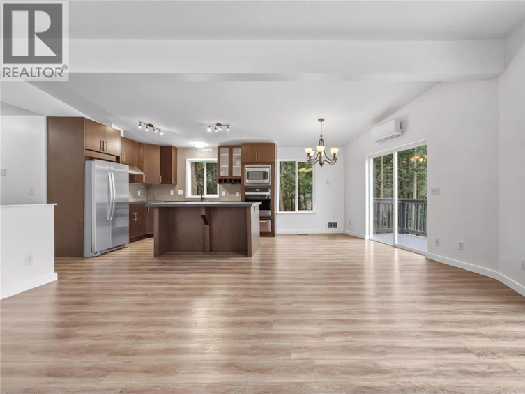 10824 Westshore Road, West Kelowna, BC, V1H 2C3 - 12
