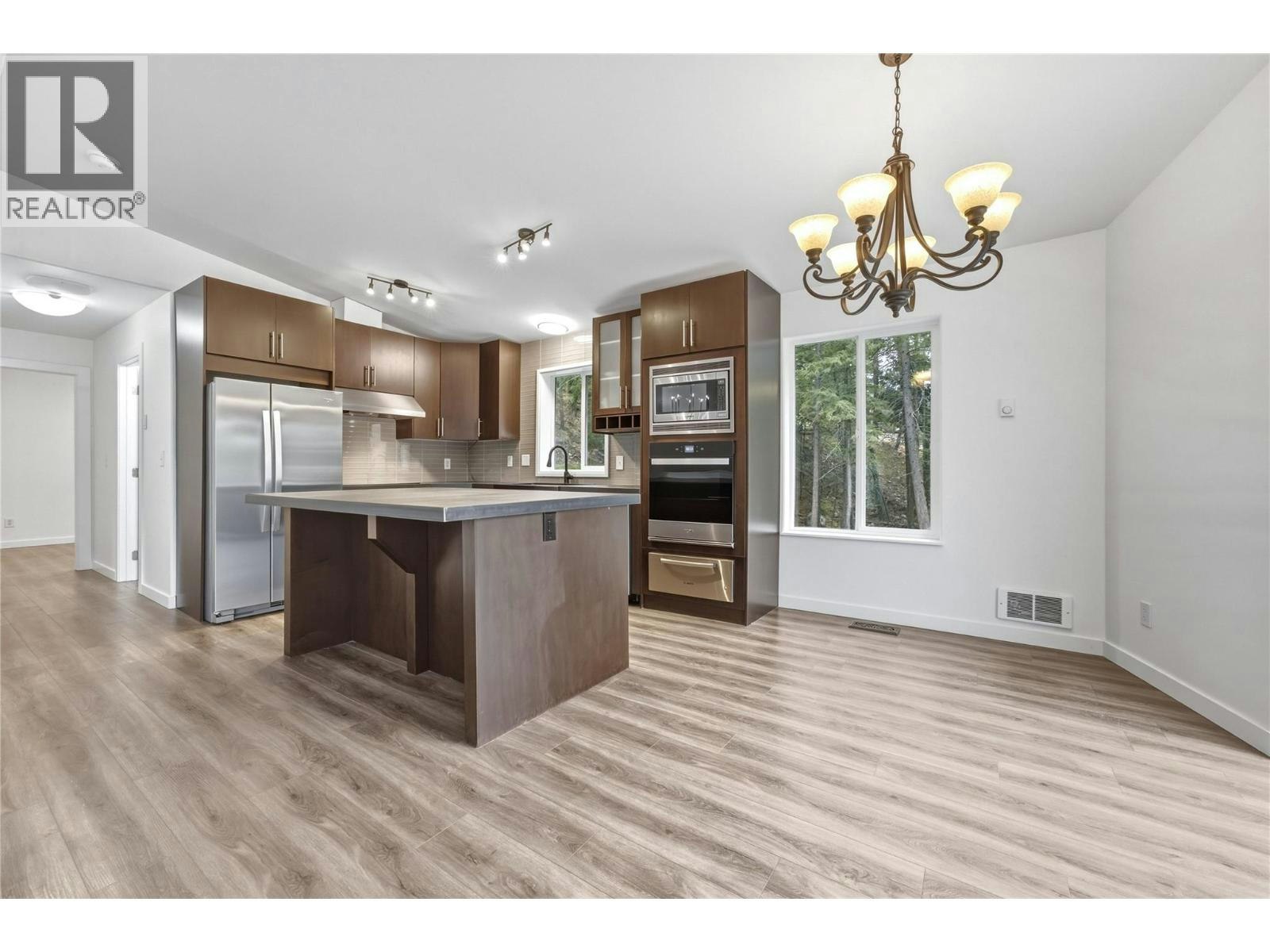 10824 Westshore Road, West Kelowna, BC, V1H 2C3 - 9