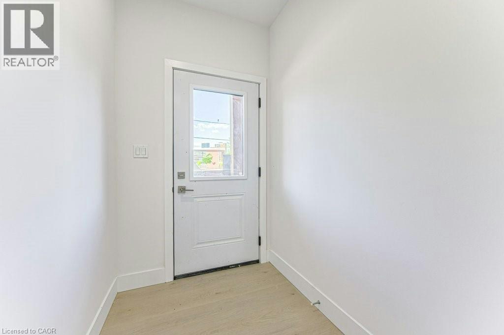 1-66 Gage Avenue, Kitchener, ON, N2G 2E2 - 14