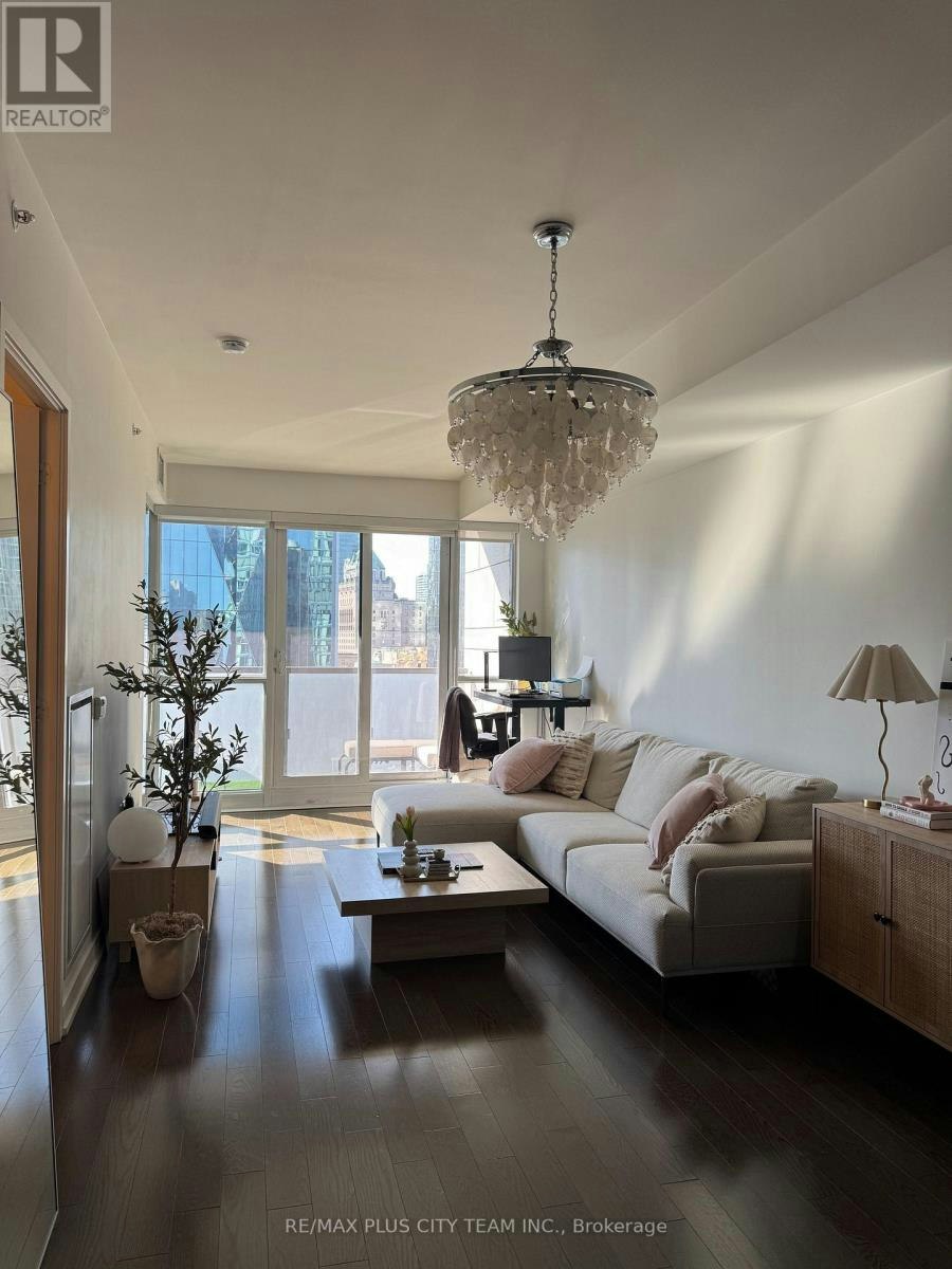 2303-1 The Esplanade, Toronto, ON, M5E 0A8 - 2