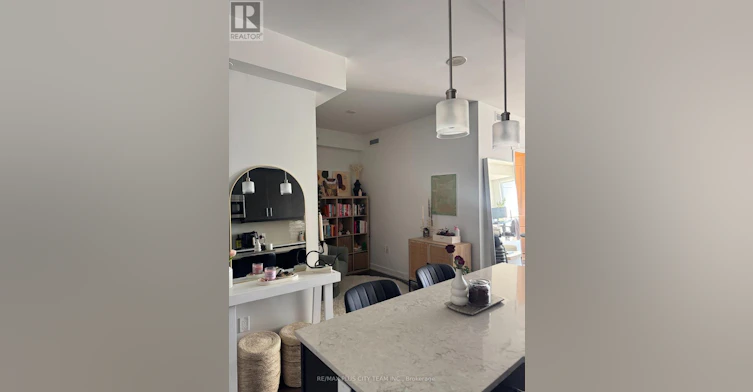 2303-1 The Esplanade, Toronto, ON, M5E 0A8 - 6