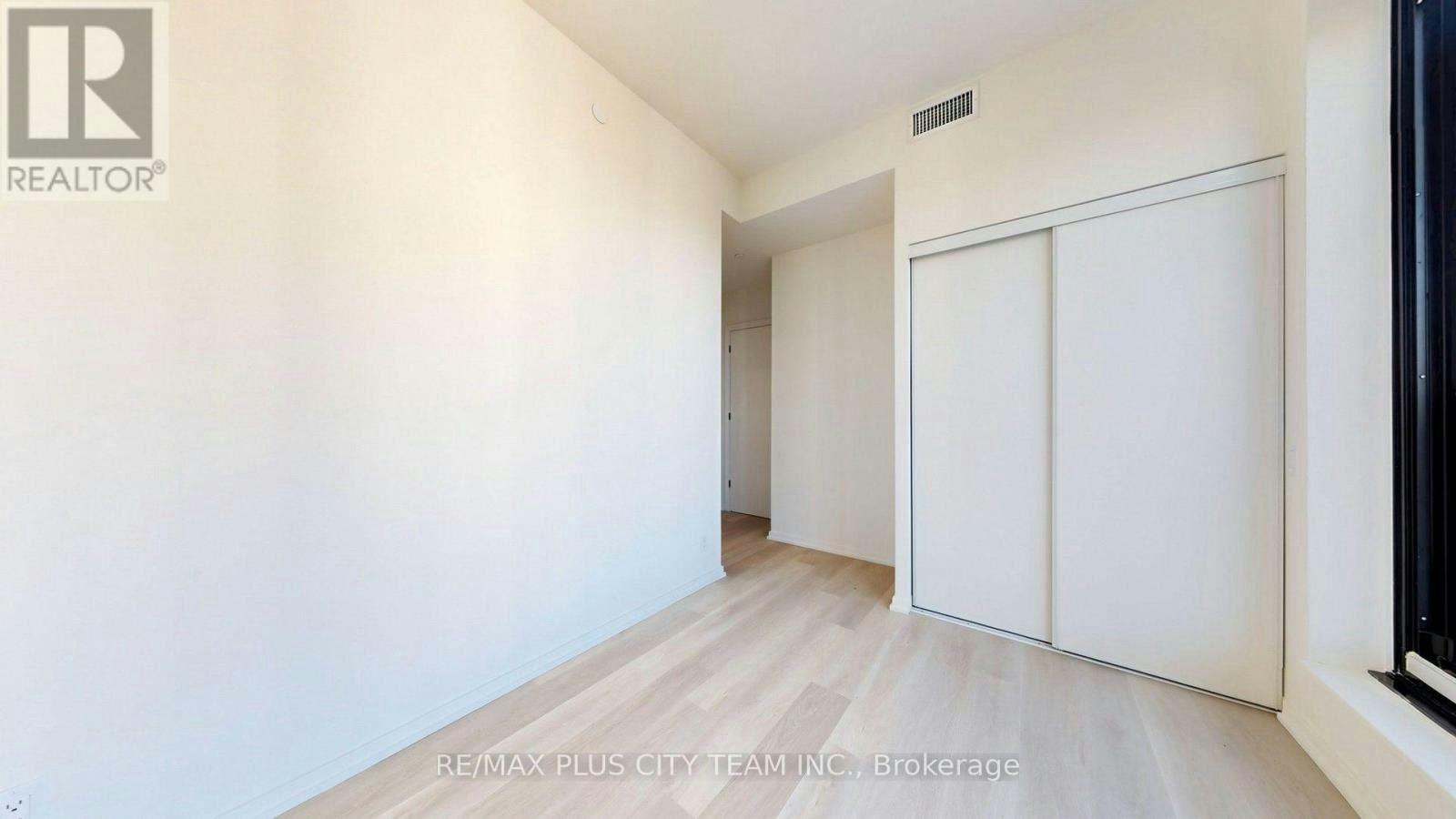 1801-109 Erskine Avenue, Toronto, ON, M4P 0G6 - 17