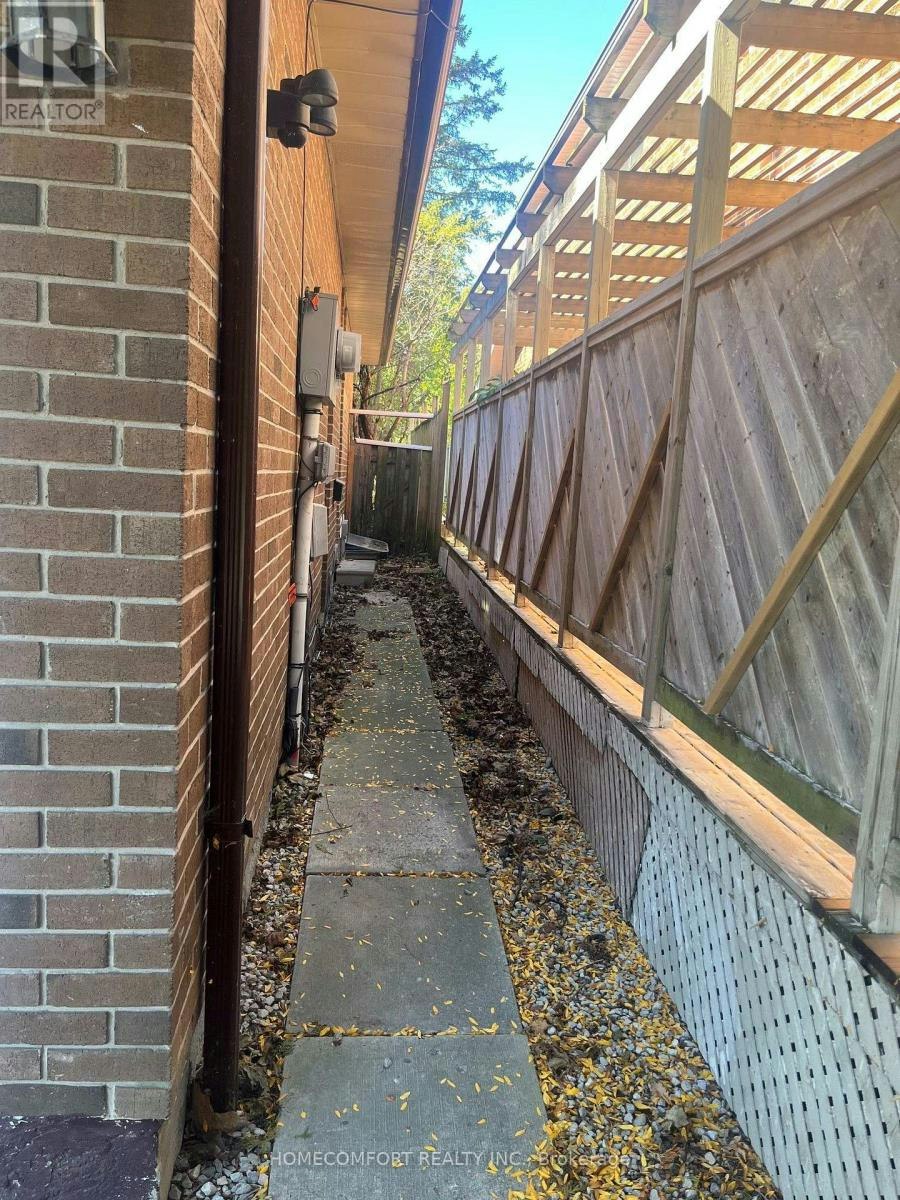 BSMT-169 Willowbrook Road, Markham, ON, L3T 5L5 - 2