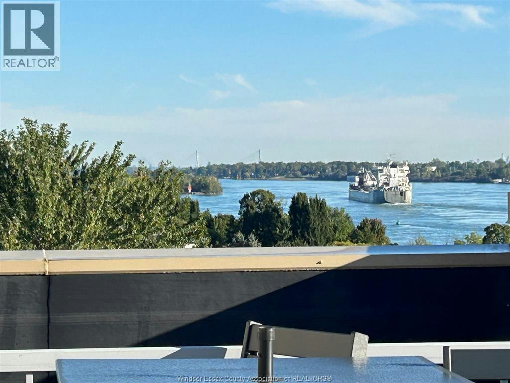 Penthouse 507-34 Boblo Island Boulevard, Amherstburg, ON, N9V 0C4