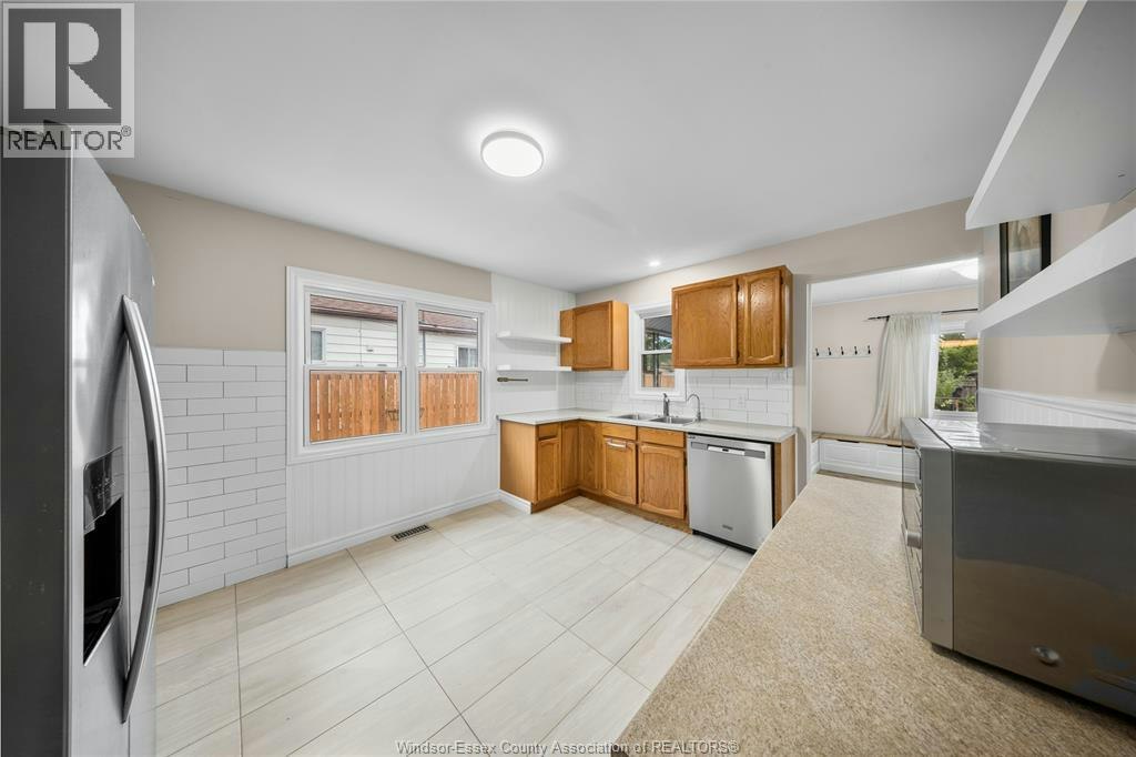 2682 Clemenceau Boulevard, Windsor, ON, N8T 2P6 - 7