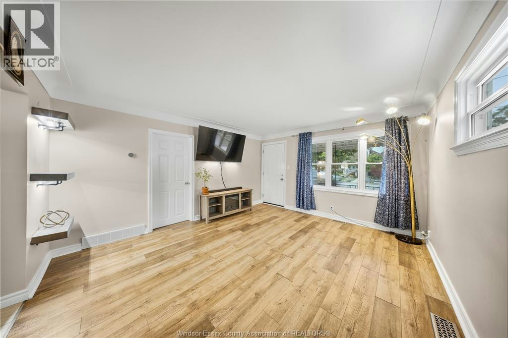2682 Clemenceau Boulevard, Windsor, ON, N8T 2P6 - 5