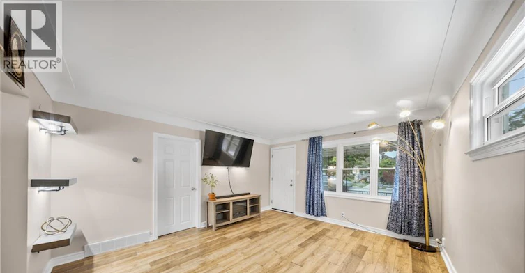 2682 Clemenceau Boulevard, Windsor, ON, N8T 2P6 - 5