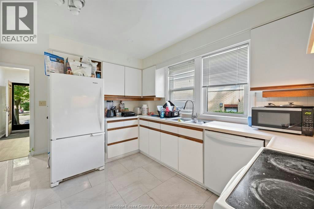 2 - Main-456 Askin Avenue, Windsor, ON, N9B 2X4 - 10