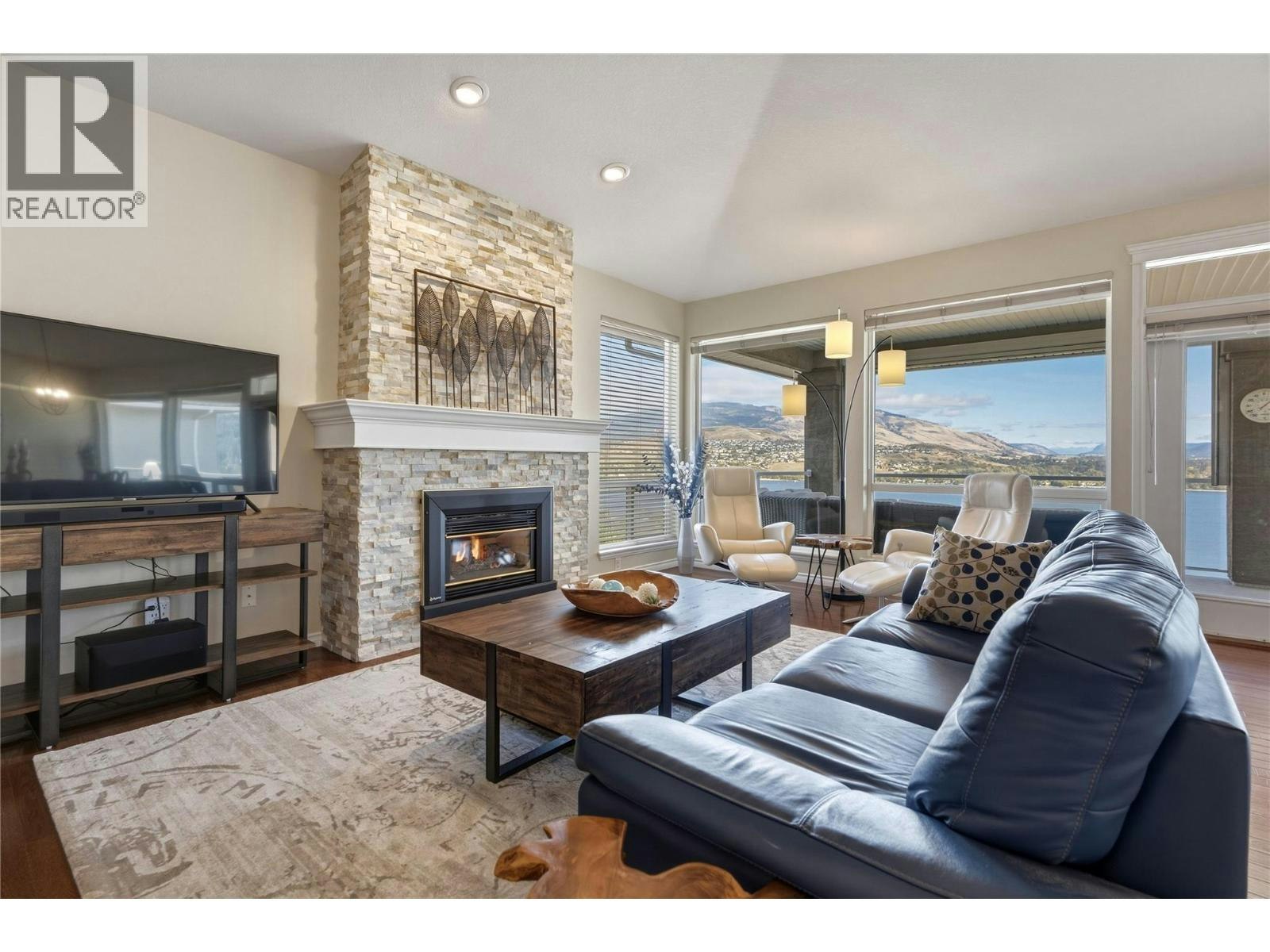 3-8014 Whitestone Drive - 5
