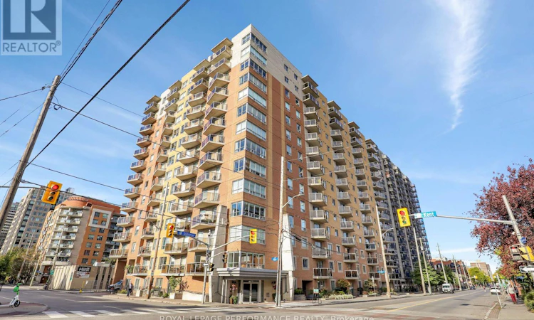 429 Somerset Street W
