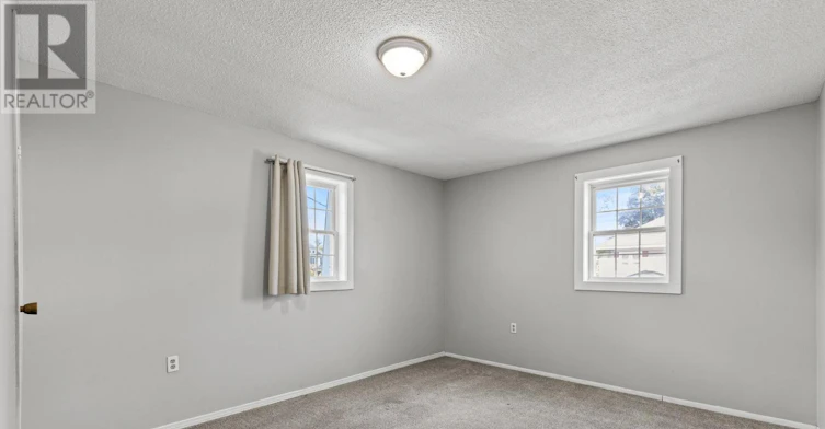 UPPER-15 Mccormick Street, Welland, ON, L3C 4L8 - 13