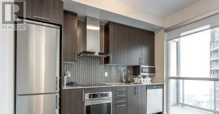 2105-352 Front Street W, Toronto, ON, M5V 1B5 - 3