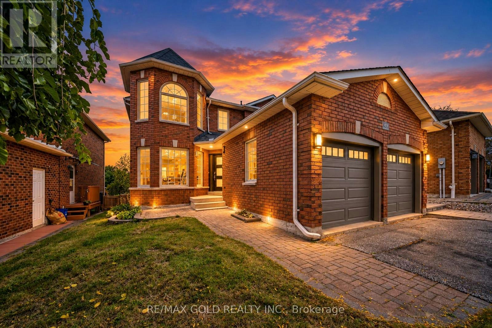 43 Golden Meadow Road, Barrie, ON, L4N 7G5