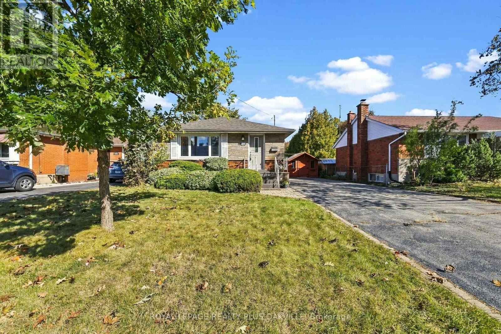 19 Endfield Avenue, Hamilton, ON, L8T 2L3
