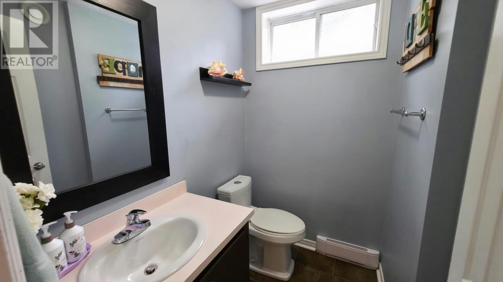 1007 Lake Street, Sault Ste. Marie, ON, P6B 6C8 - 40