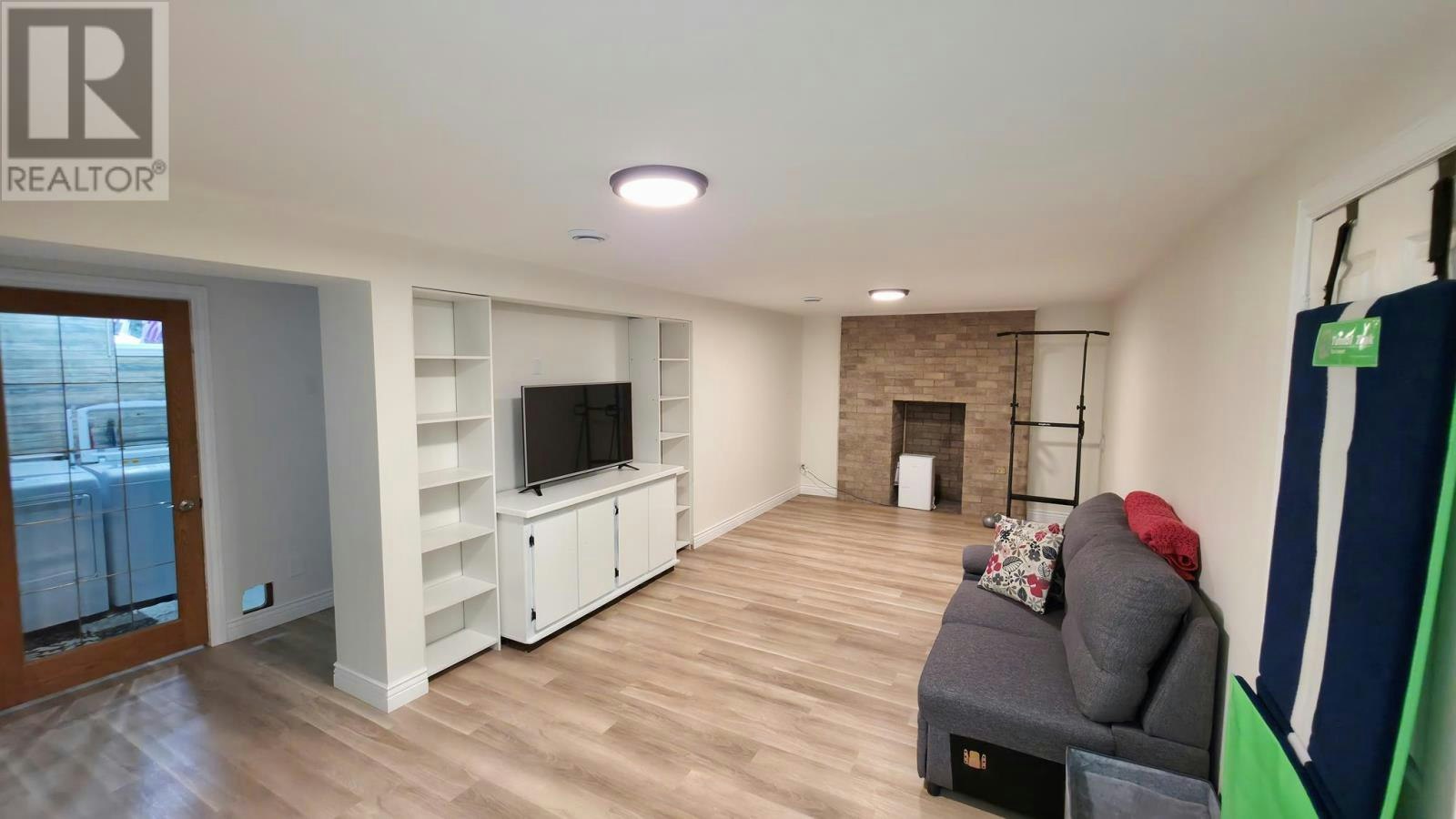 1007 Lake Street, Sault Ste. Marie, ON, P6B 6C8 - 37