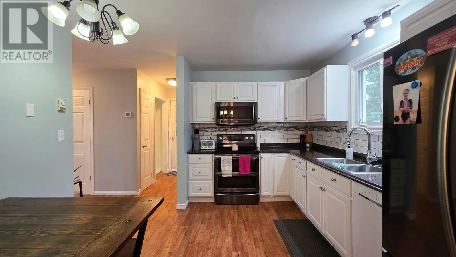 1007 Lake Street, Sault Ste. Marie, ON, P6B 6C8 - 21