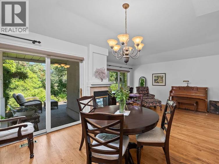 3889 Gallaghers Grange, Kelowna, BC, V1W 3Z9 - 15