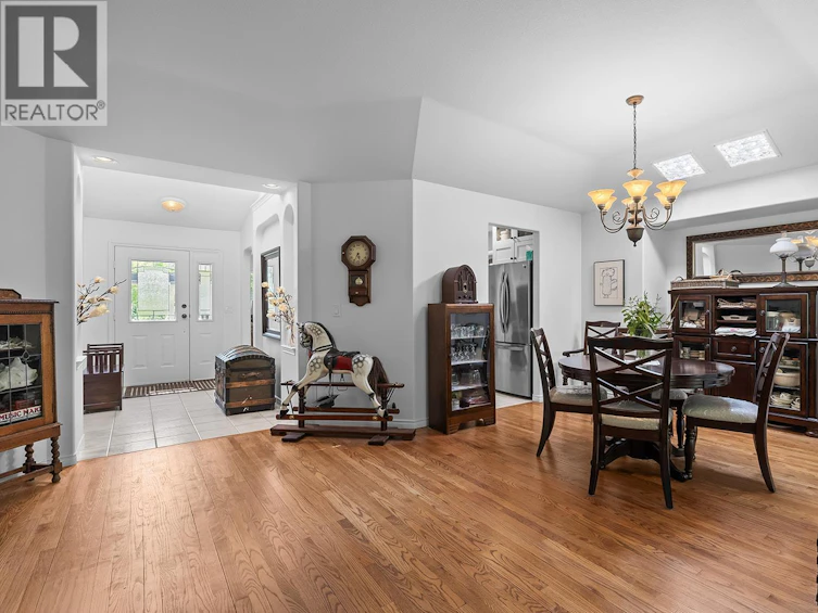 3889 Gallaghers Grange, Kelowna, BC, V1W 3Z9 - 18