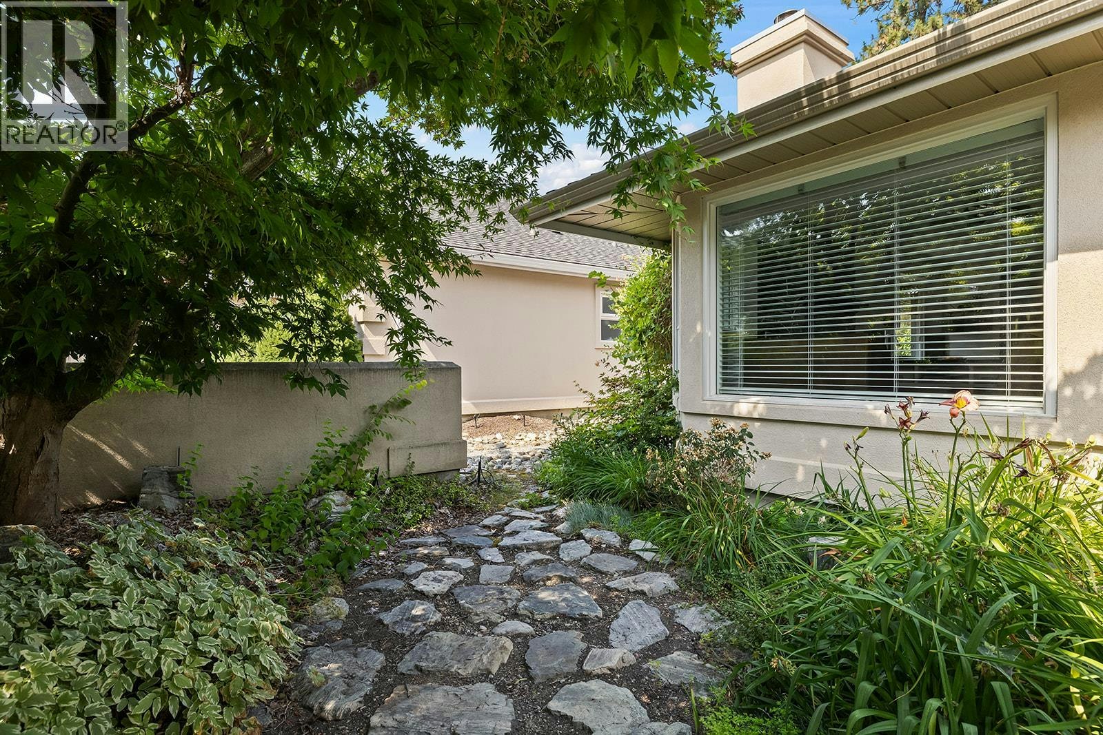 3889 Gallaghers Grange, Kelowna, BC, V1W 3Z9 - 35