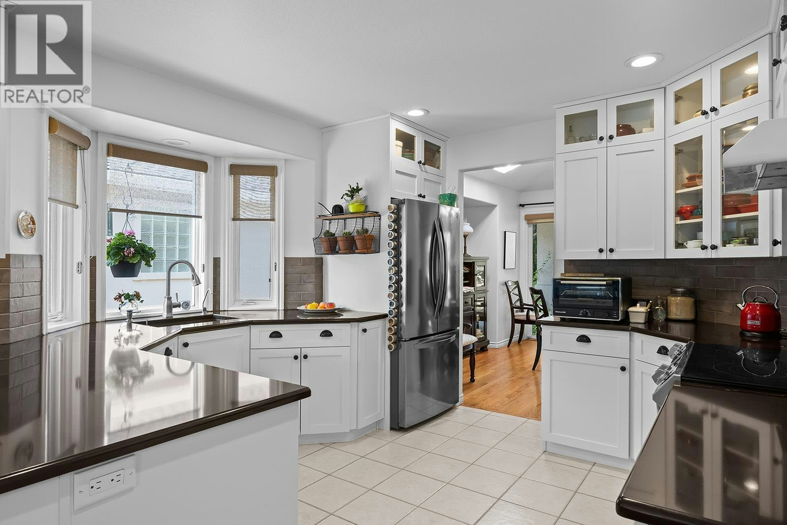 3889 Gallaghers Grange, Kelowna, BC, V1W 3Z9 - 7