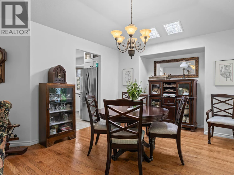 3889 Gallaghers Grange, Kelowna, BC, V1W 3Z9 - 12