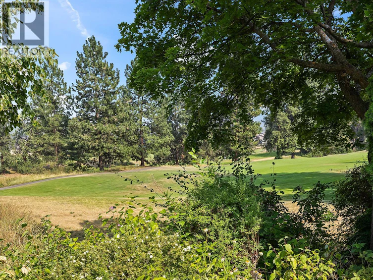 3889 Gallaghers Grange, Kelowna, BC, V1W 3Z9 - 38
