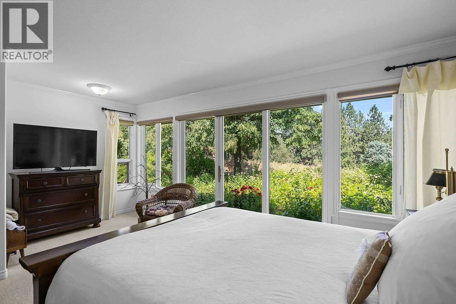 3889 Gallaghers Grange, Kelowna, BC, V1W 3Z9 - 21