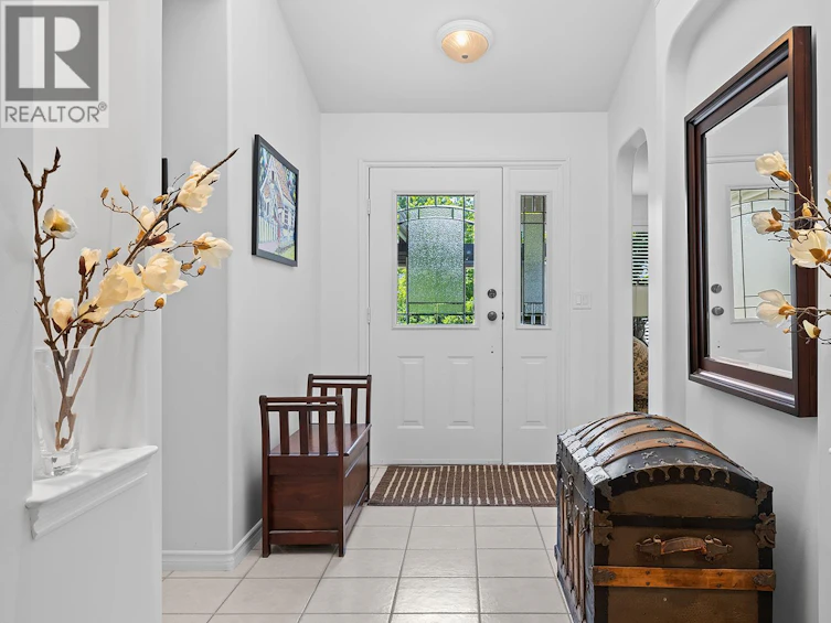 3889 Gallaghers Grange, Kelowna, BC, V1W 3Z9 - 3
