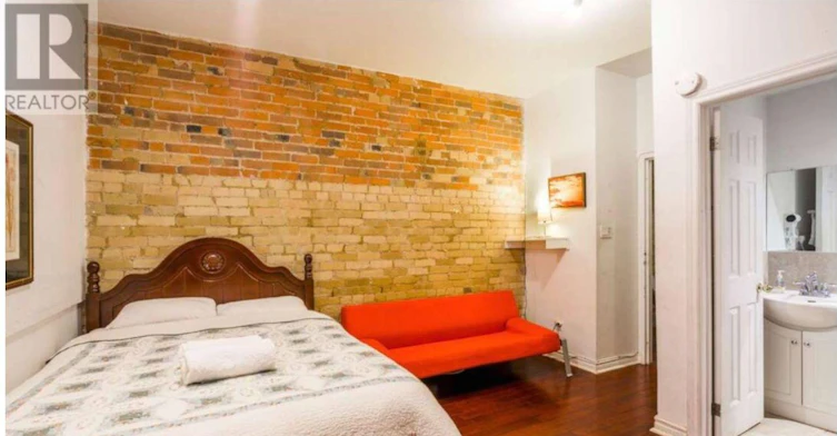 MASTER Bedroom 2nd Floor 3 Pembroke St Street, Toronto, ON, M5A 2N6 - 2