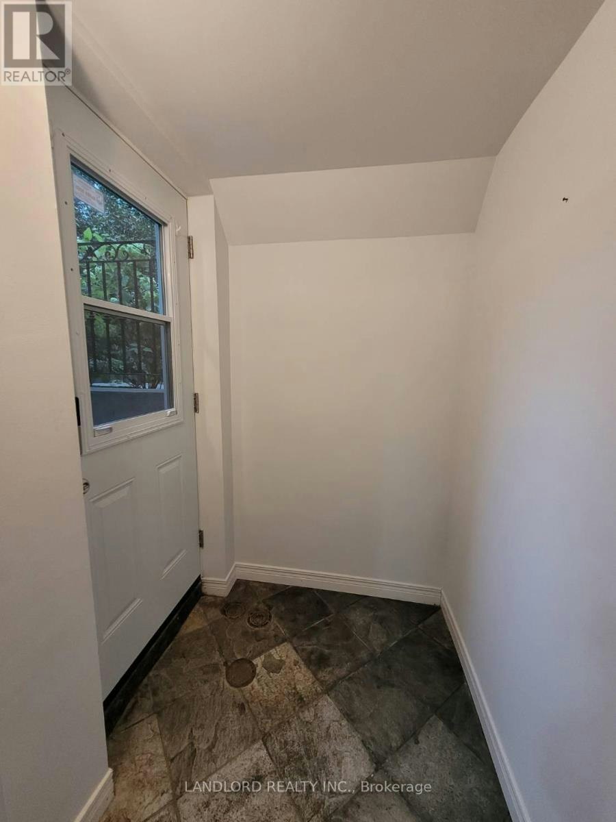 LOWER-41 Aldwych Avenue, Toronto, ON, M4J 1X4 - 11