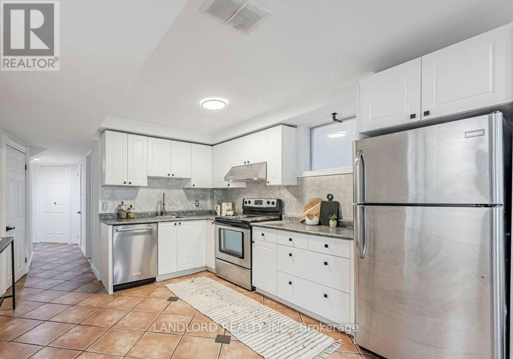 LOWER-41 Aldwych Avenue, Toronto, ON, M4J 1X4 - 3