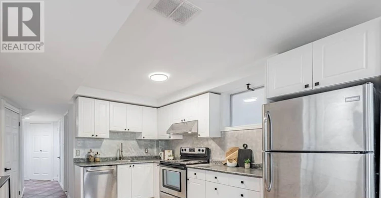 LOWER-41 Aldwych Avenue, Toronto, ON, M4J 1X4 - 3